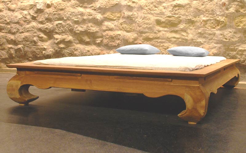Betten aus Massivholz