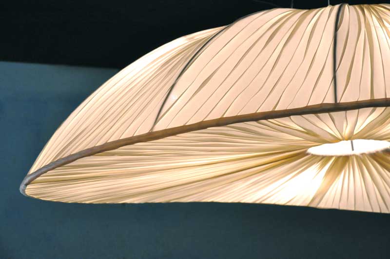 Lampen mit magischen Materialien