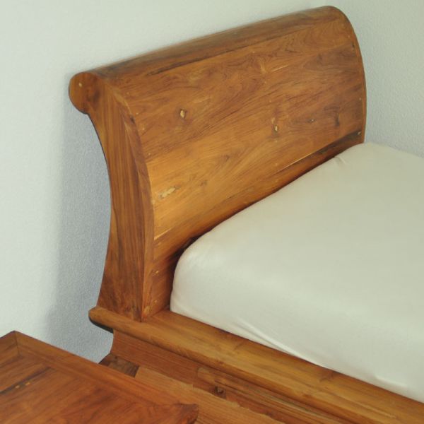 Opium Bett Elegant mit Kopflehne